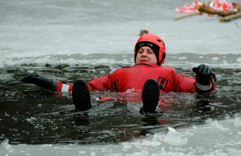 nhp benefits of cold exposure and cold showe 36558522.jpg